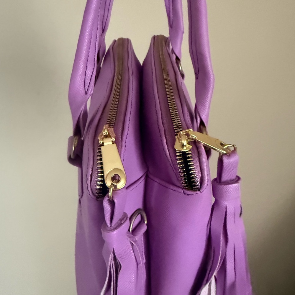 Lavender Handbag - Picture 6 of 8
